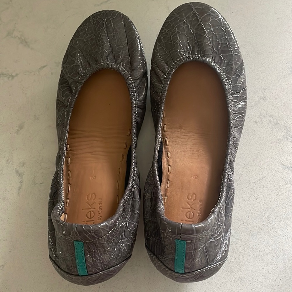 TIEKS GREY SNAKE SKIN 8